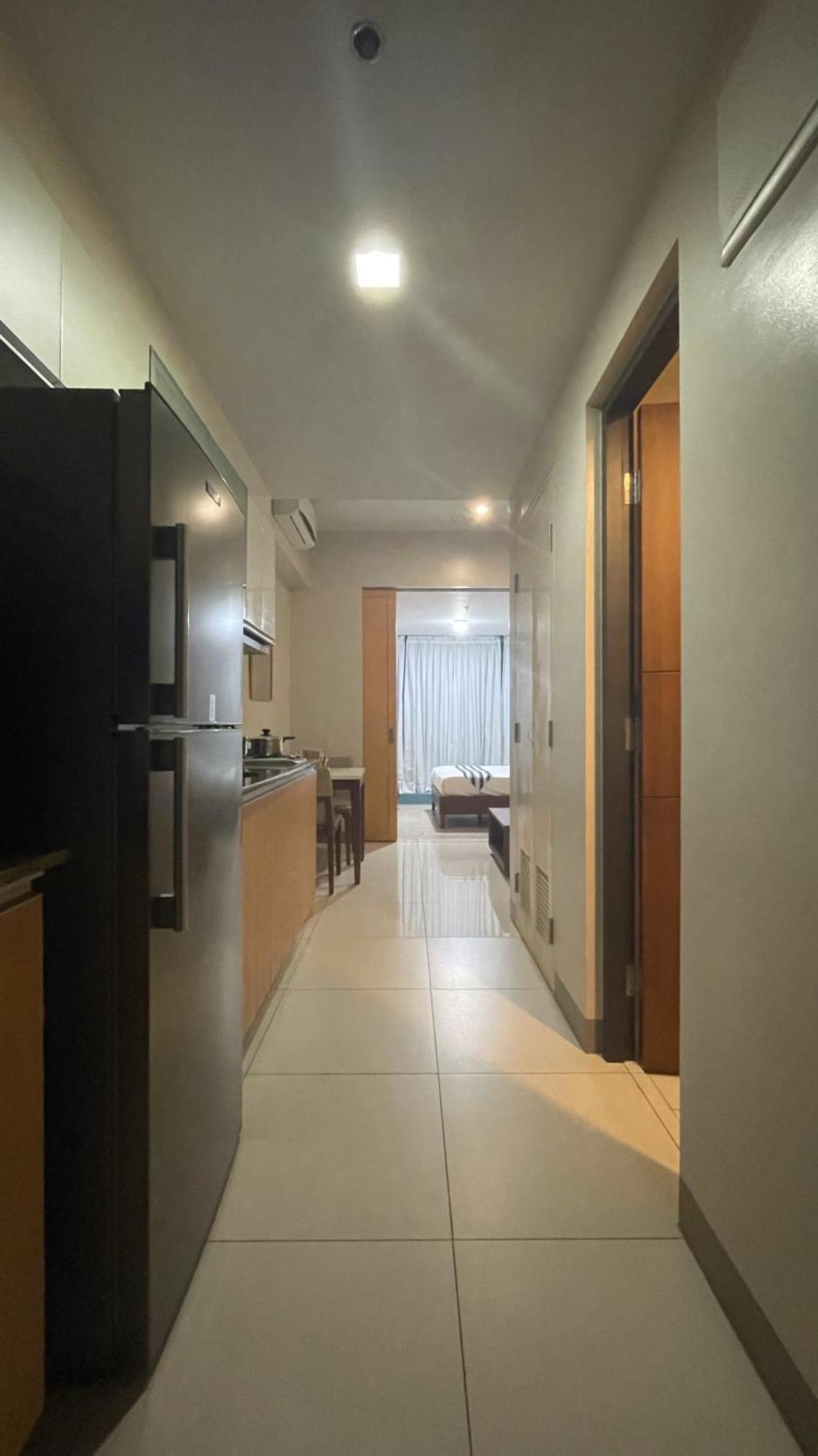 Full-serviced Residential In One Uptown Residences, Bgc Aparthotel *