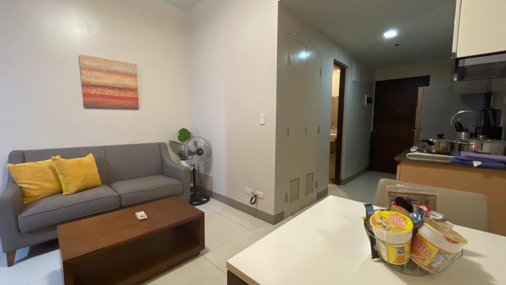 Full-serviced Residential In One Uptown Residences, Bgc