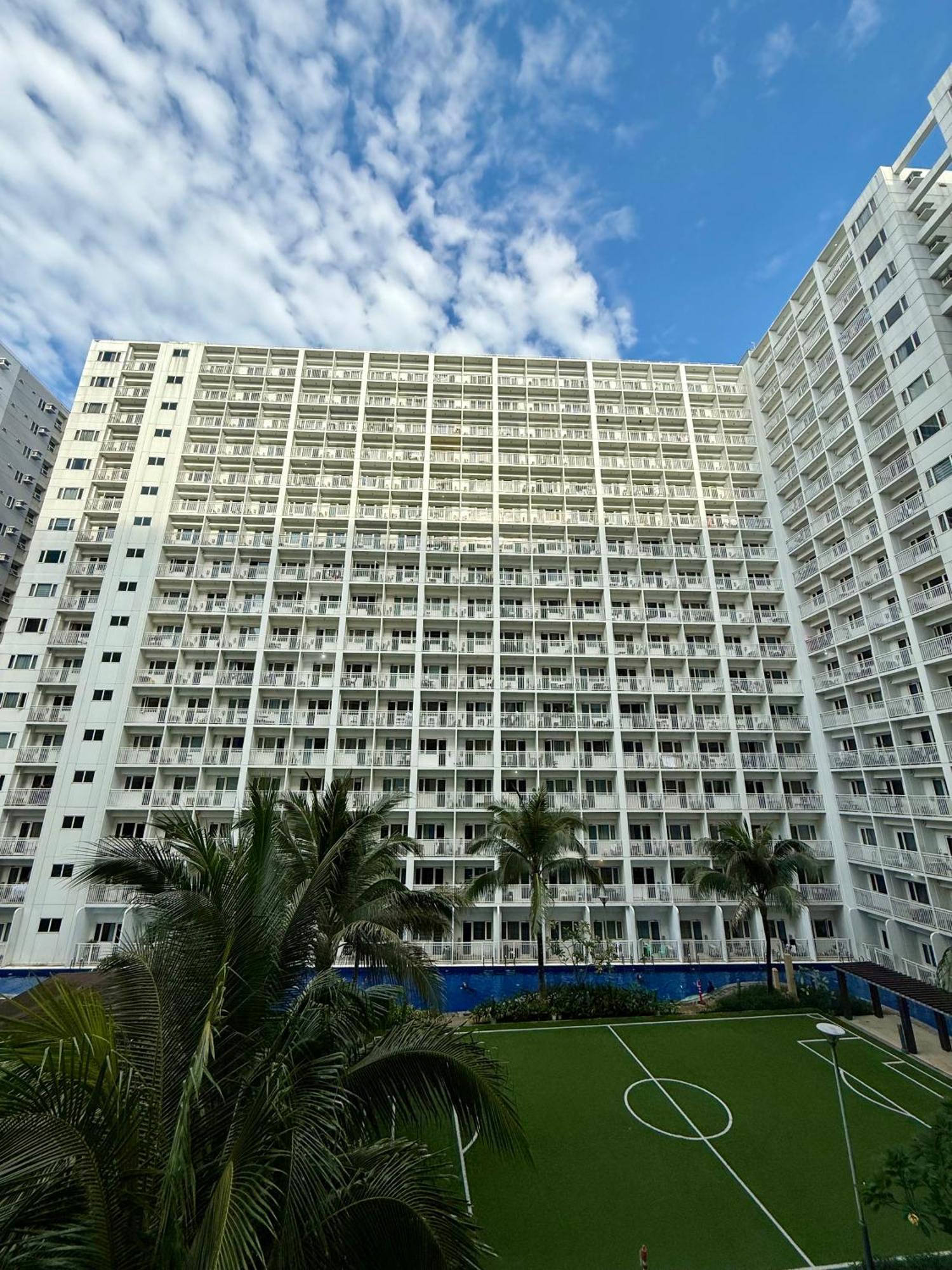 Apartamento Modern Double-sized Bed With Netflix & Pool View *