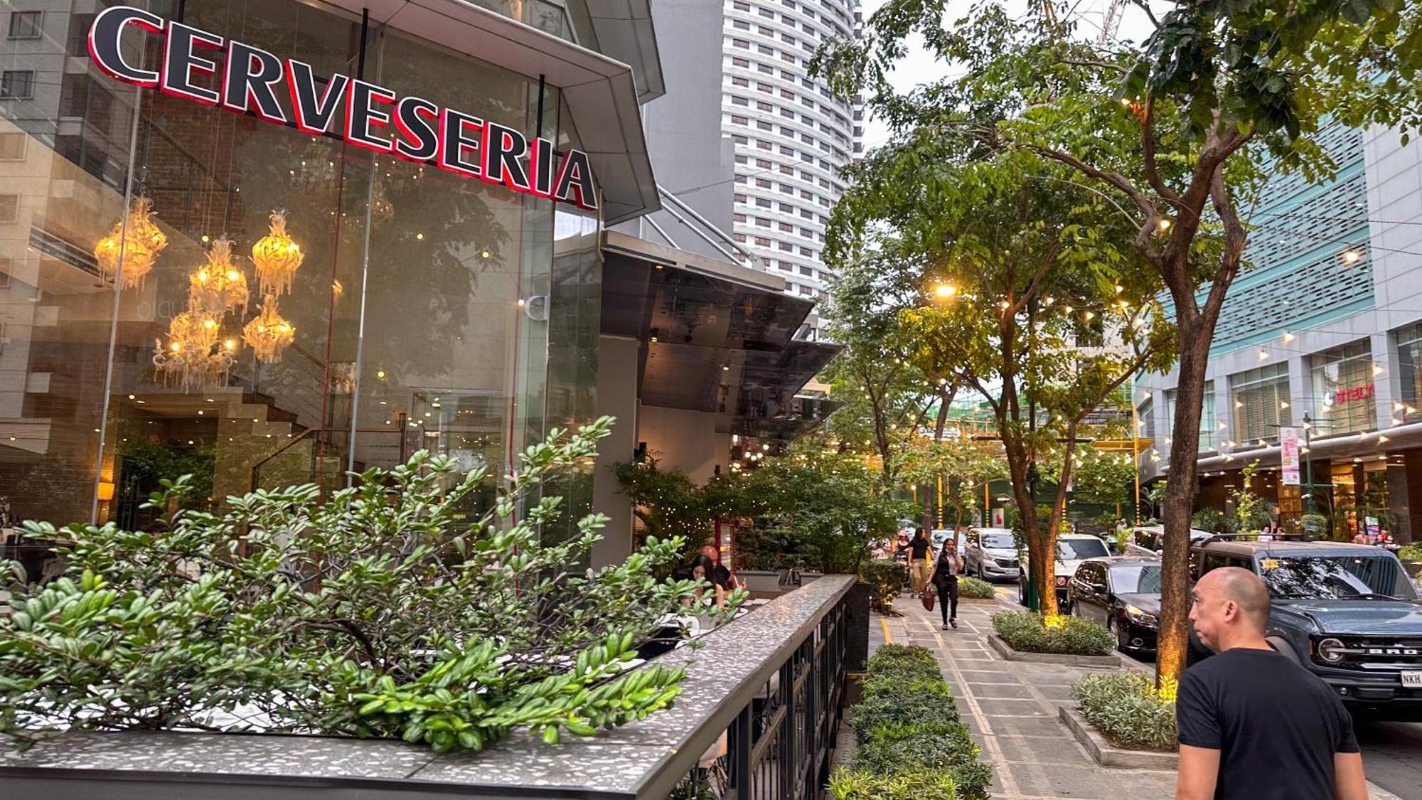 Forbeswood Parklane Bgc Near St Lukes Apartment *