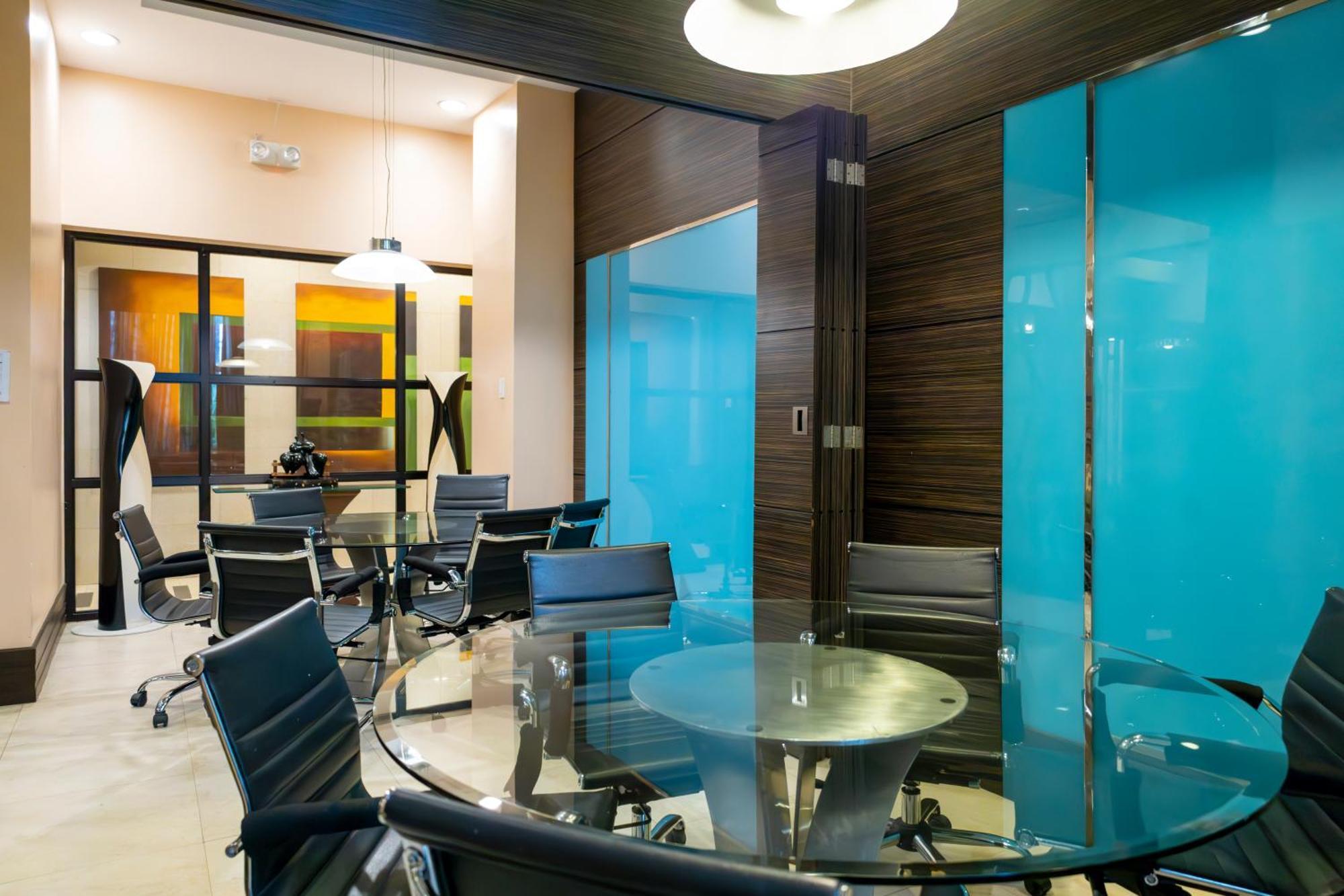 Forbeswood Parklane Bgc Near St Lukes Apartment *