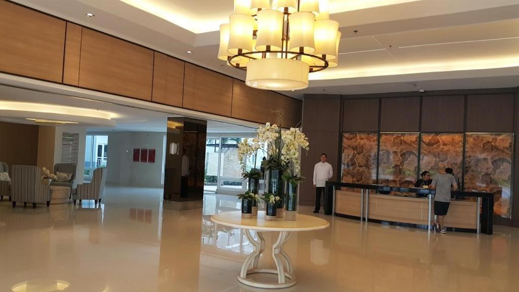 Newly Renovated Shell Residences Mall Of *