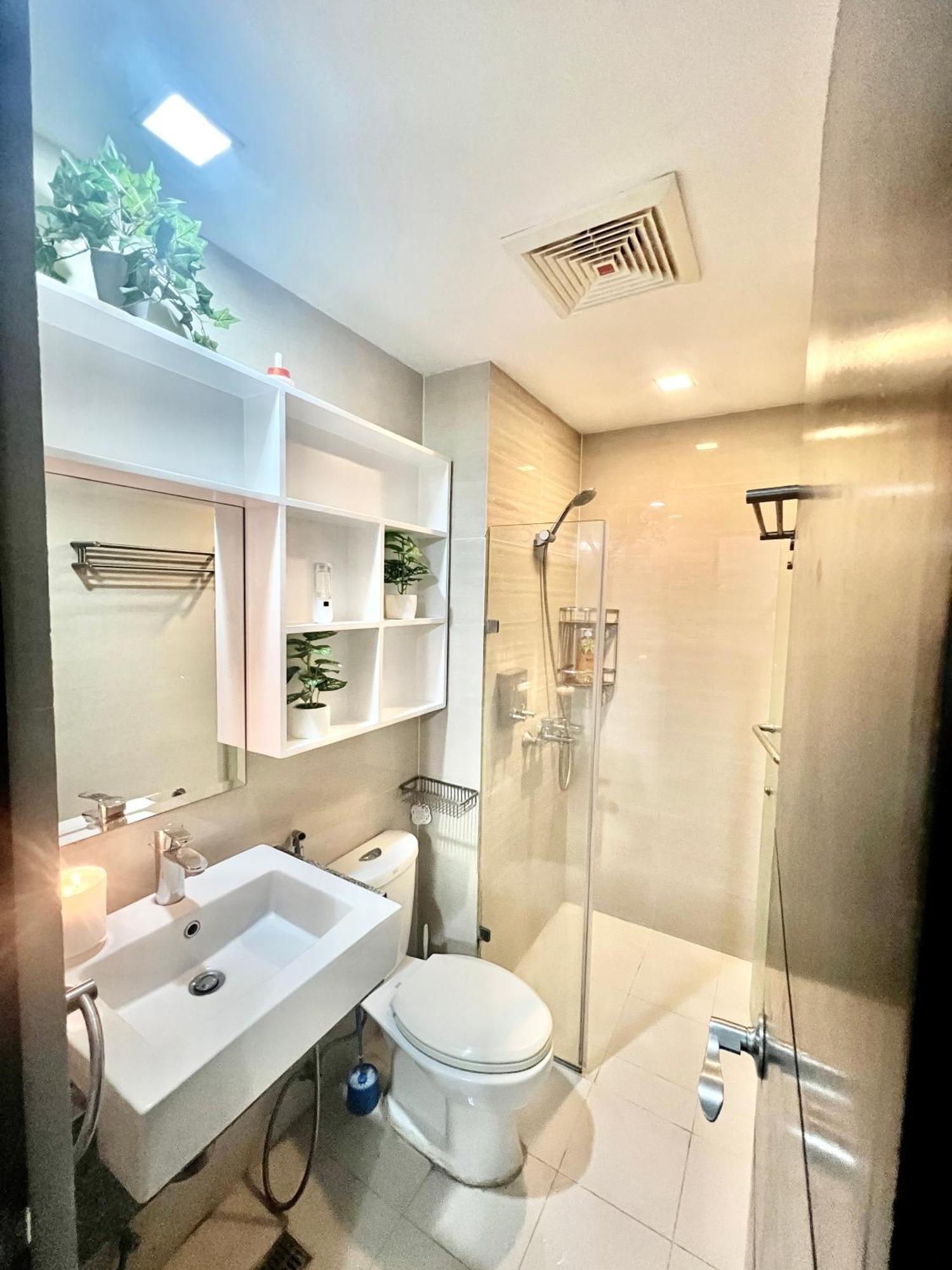 Aparthotel 2 Bedroom 81 Newport Unit At Naia Terminal 3