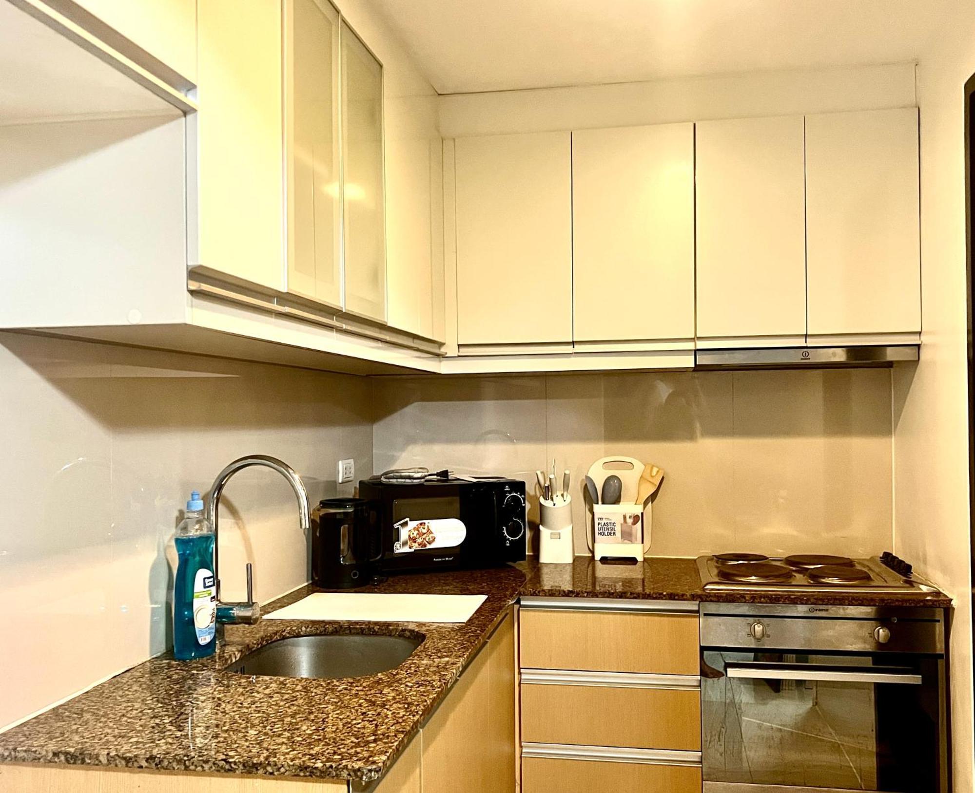 Aparthotel 2 Bedroom 81 Newport Unit At Naia Terminal 3 *