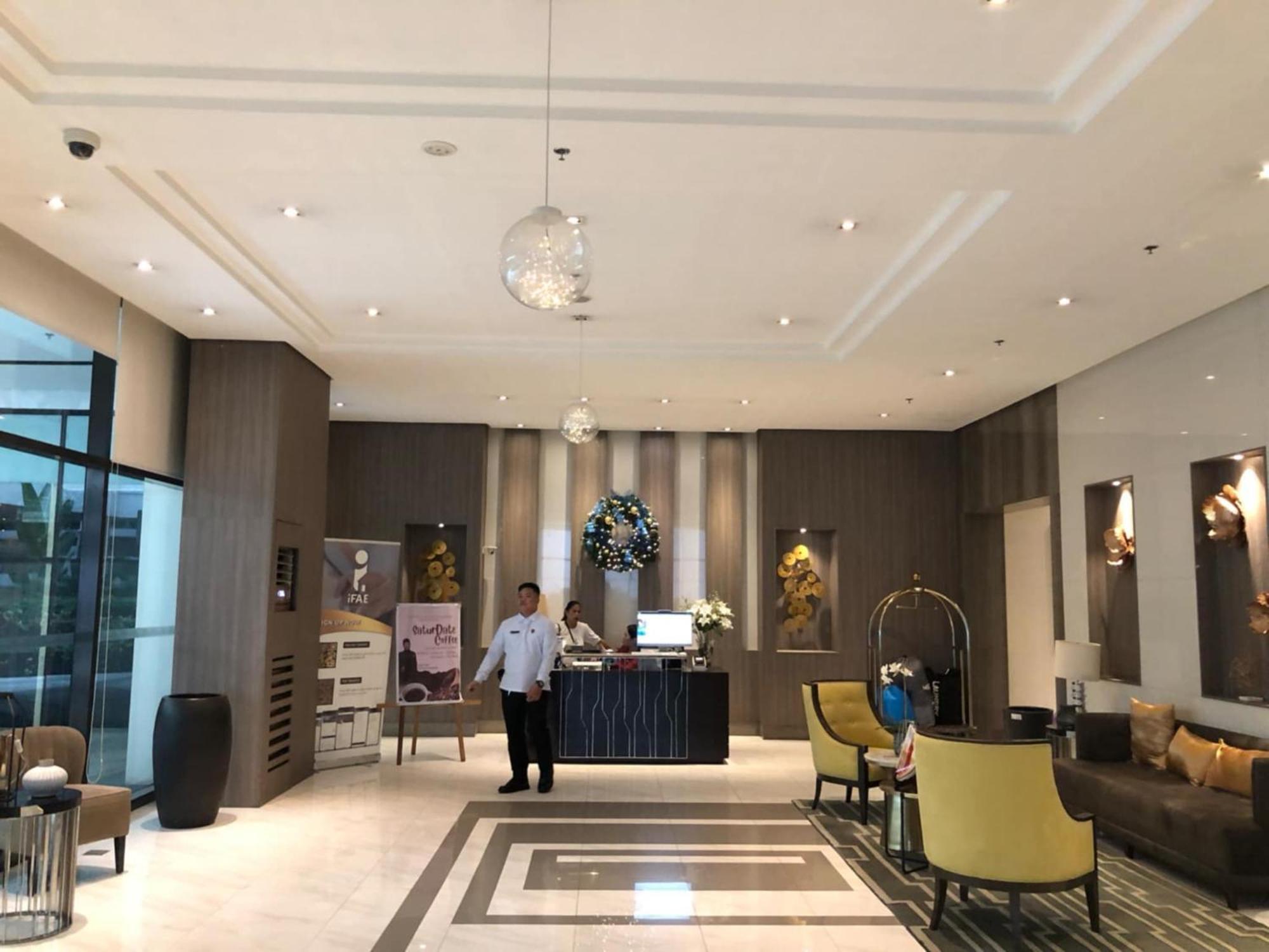 2 Bedroom 81 Newport Unit At Naia Terminal 3 Aparthotel