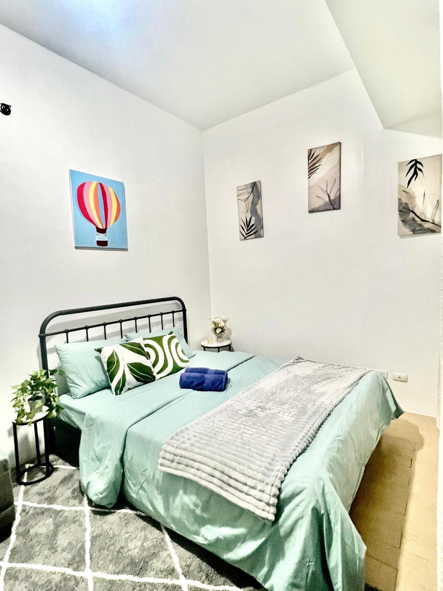 Aparthotel 2 Bedroom 81 Newport Unit At Naia Terminal 3 *