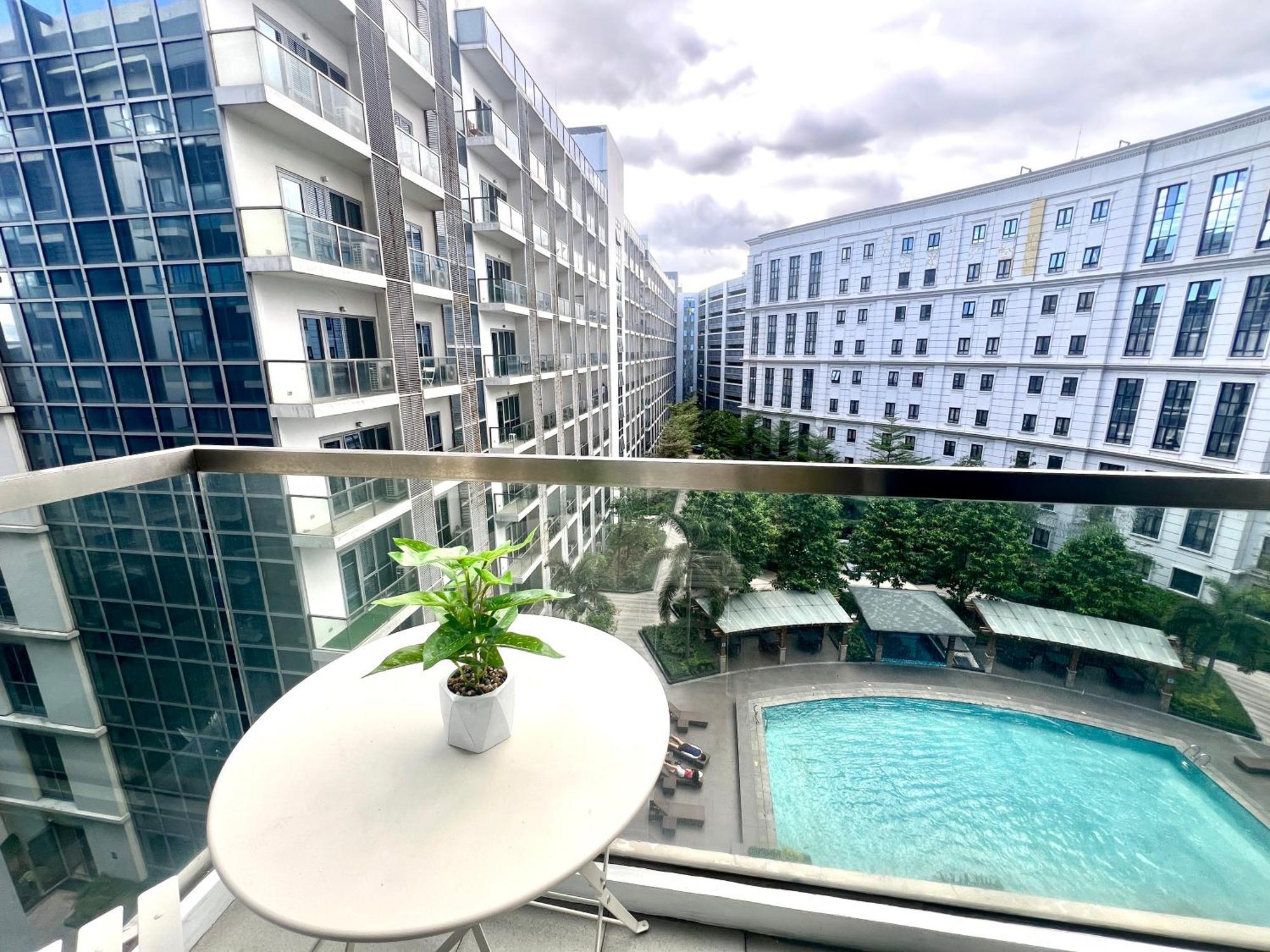 Aparthotel 2 Bedroom 81 Newport Unit At Naia Terminal 3 Manila