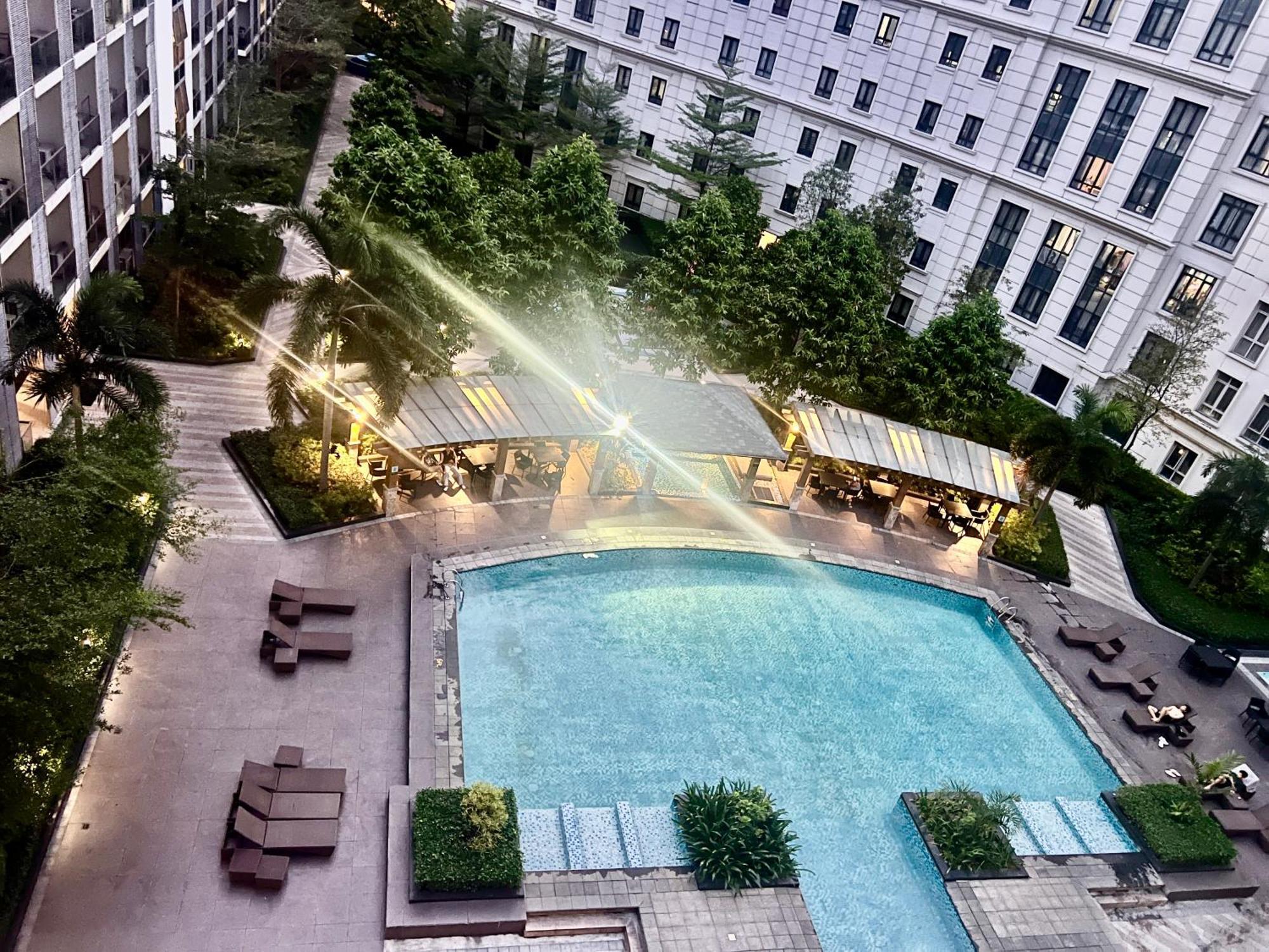 2 Bedroom 81 Newport Unit At Naia Terminal 3 * Manila