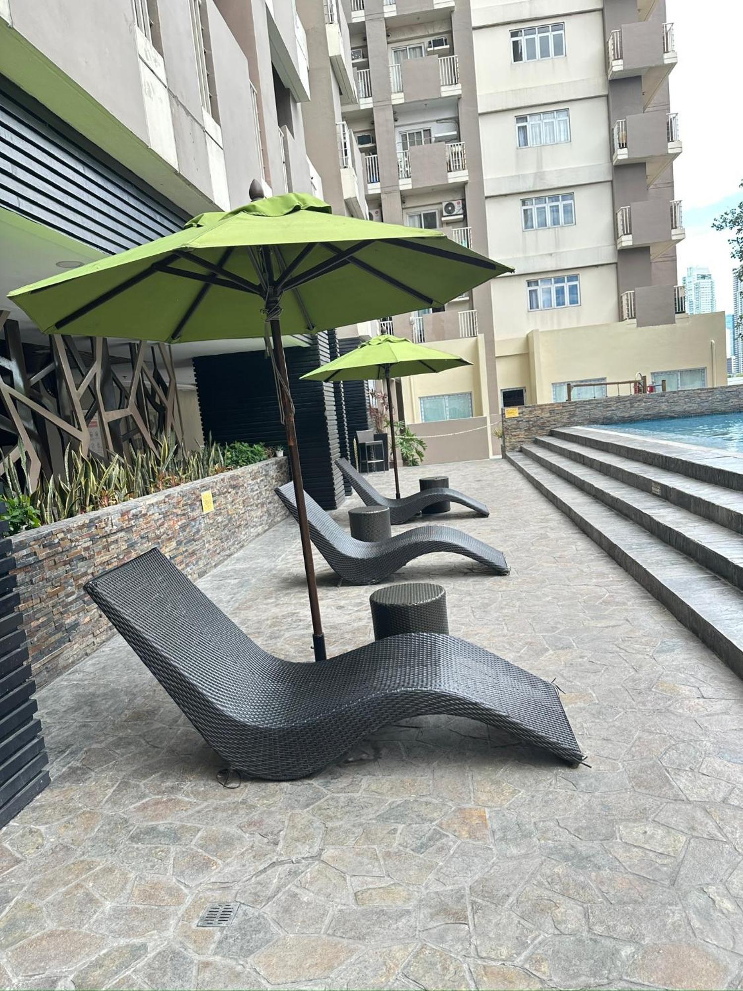 Cozy And Convenient Apartment Manila