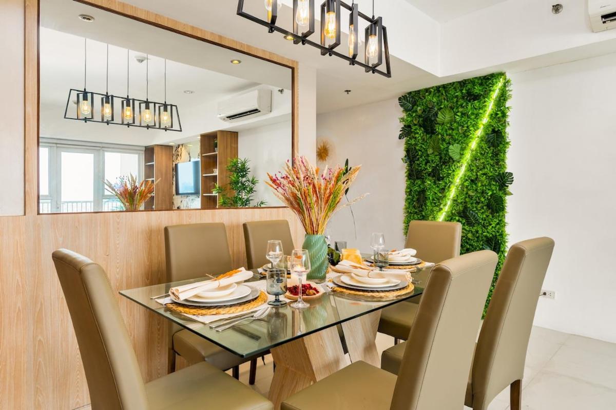 Luxe With 180 Stunning Views *