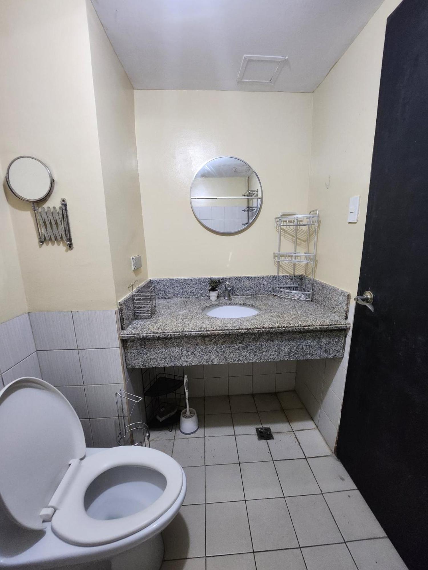 Apartment 2br Near Bgc *