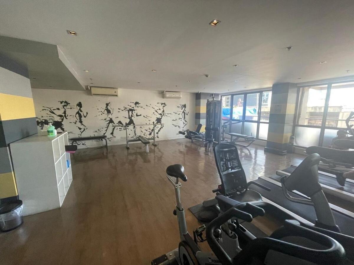 Apartment Kl Tower Cosy With And Park View Manila