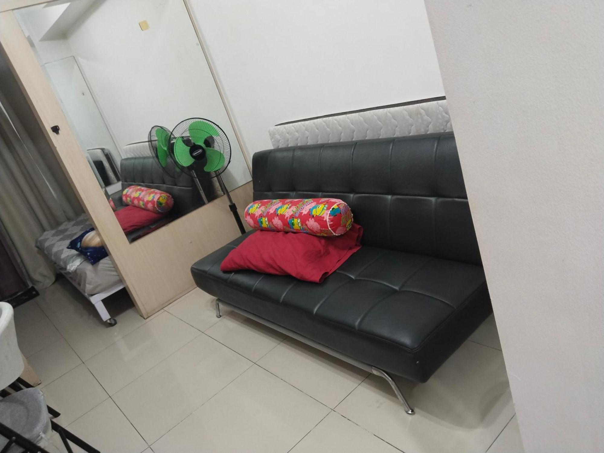 Moa Sea Residences Hostel Manila