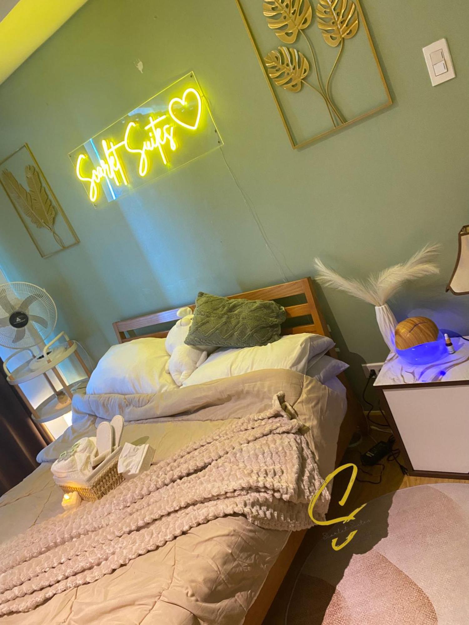 Azure Staycation By Scarlet *