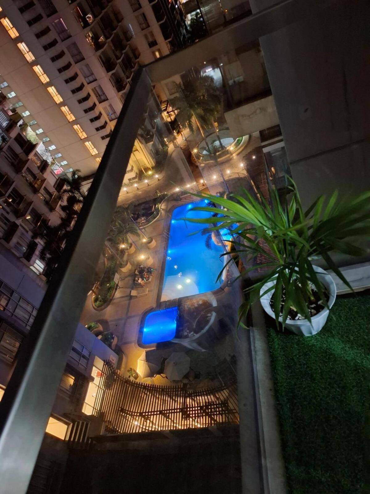Oasis * Manila