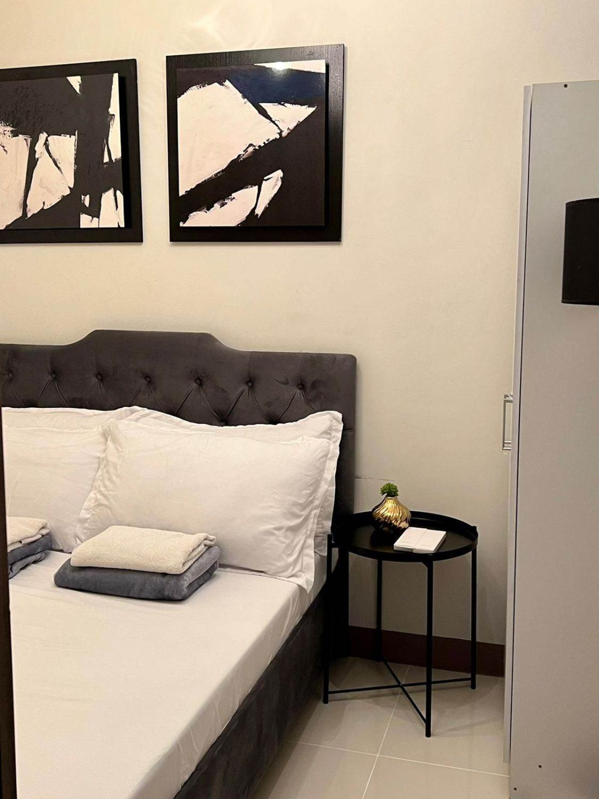1br Coast Residences Pasay By Mrsayla Manila