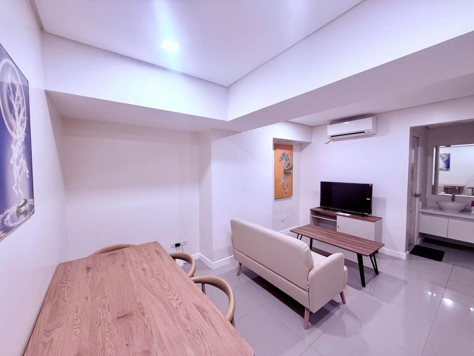 Aparthotel Sapphire Seaview Park Near Okada, Solaire, Moa, Naia Airport