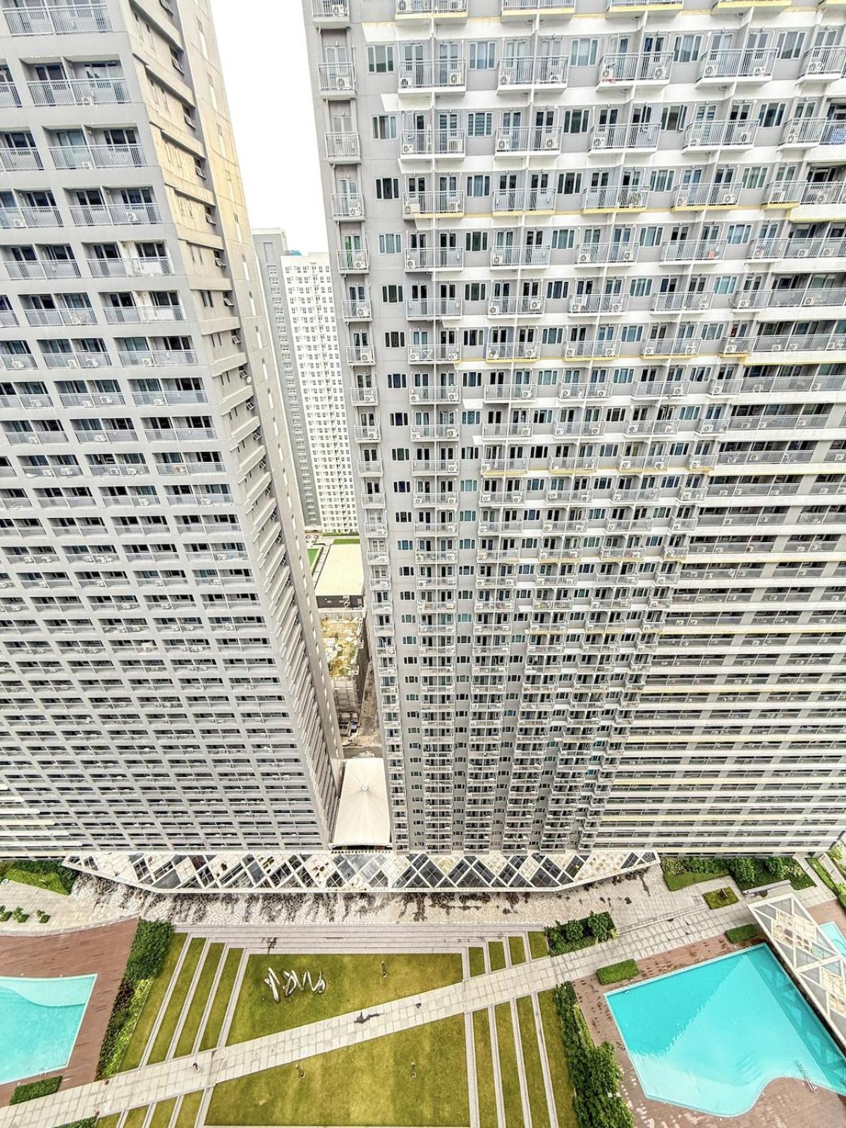 Eastovia Center With Pool At Fame