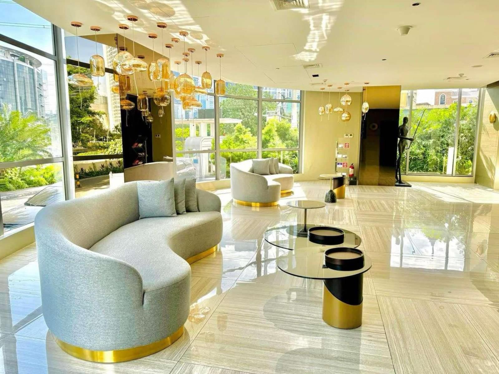 Gregs Crib Apartment Manila