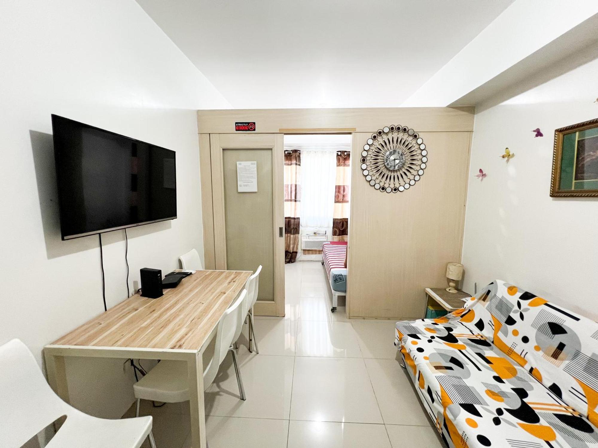 Sea Residences Navigators Aparthotel