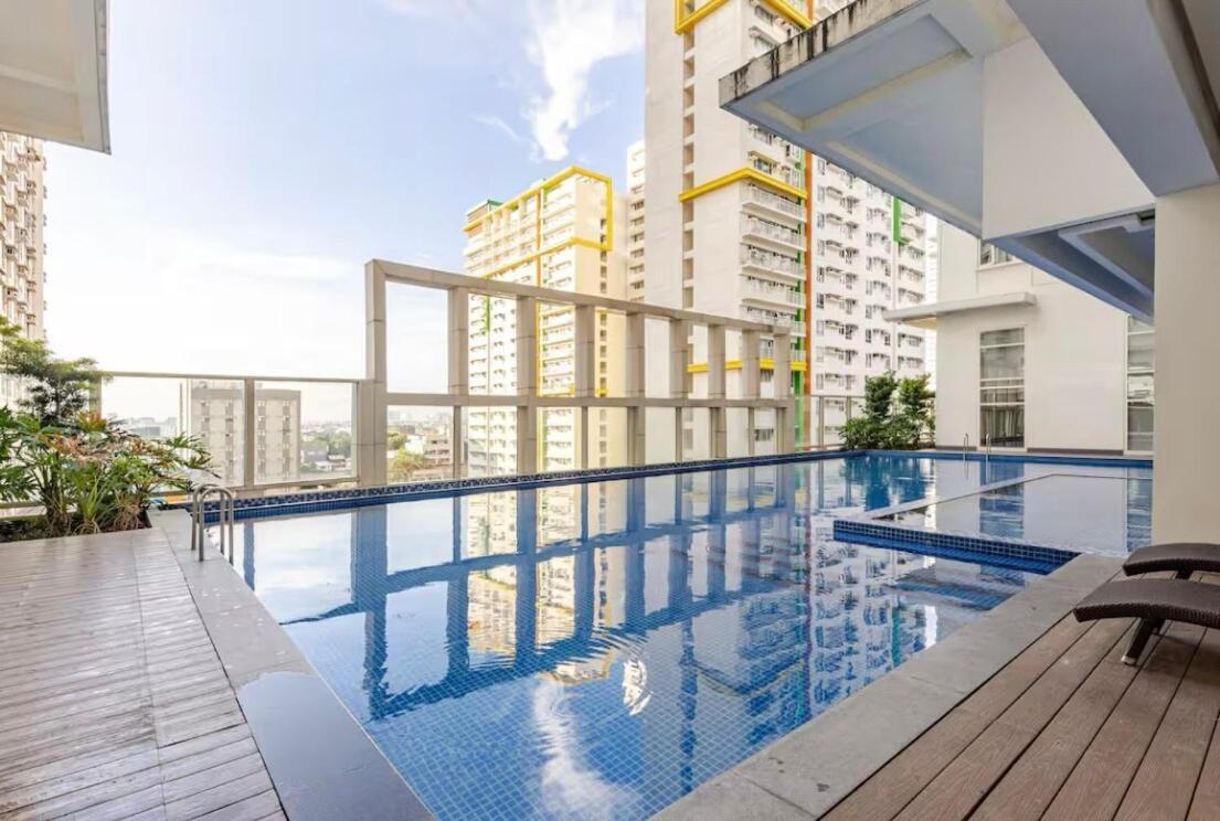 San Antonio One Br Unit 222 Work Station Makati Manila