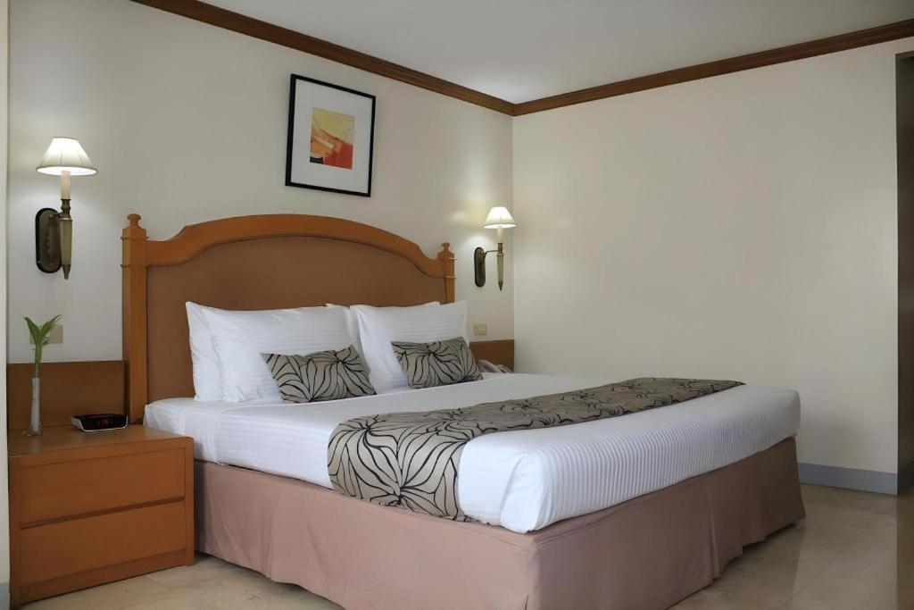 Palm 3* Manila