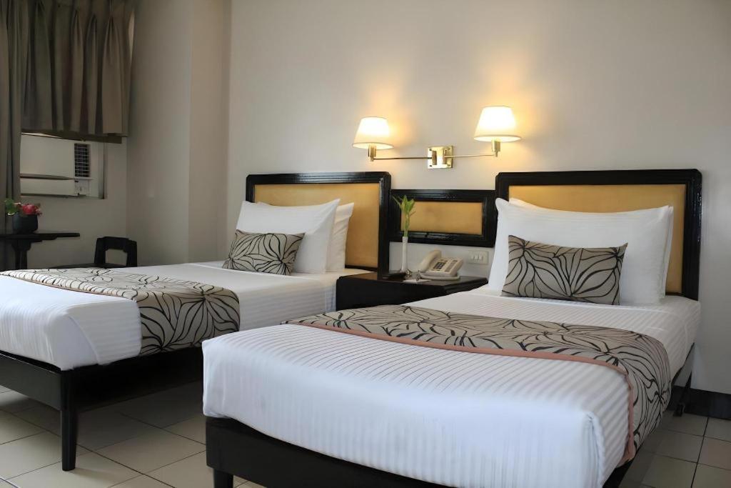 Palm Hotel