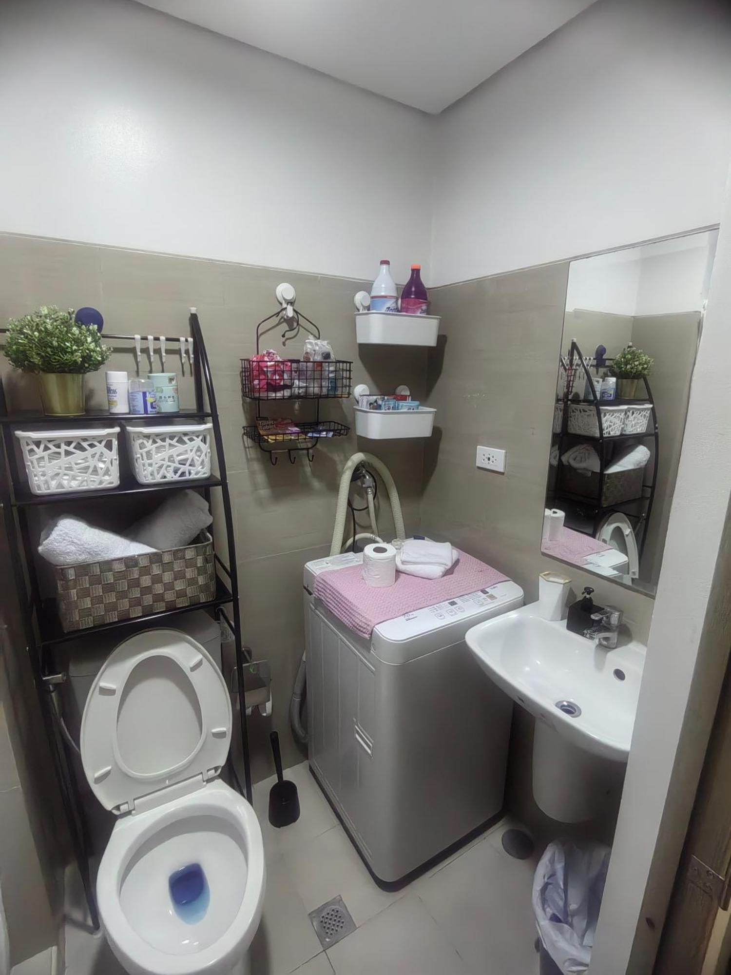 Apartment Ahd Staycation Around Moa