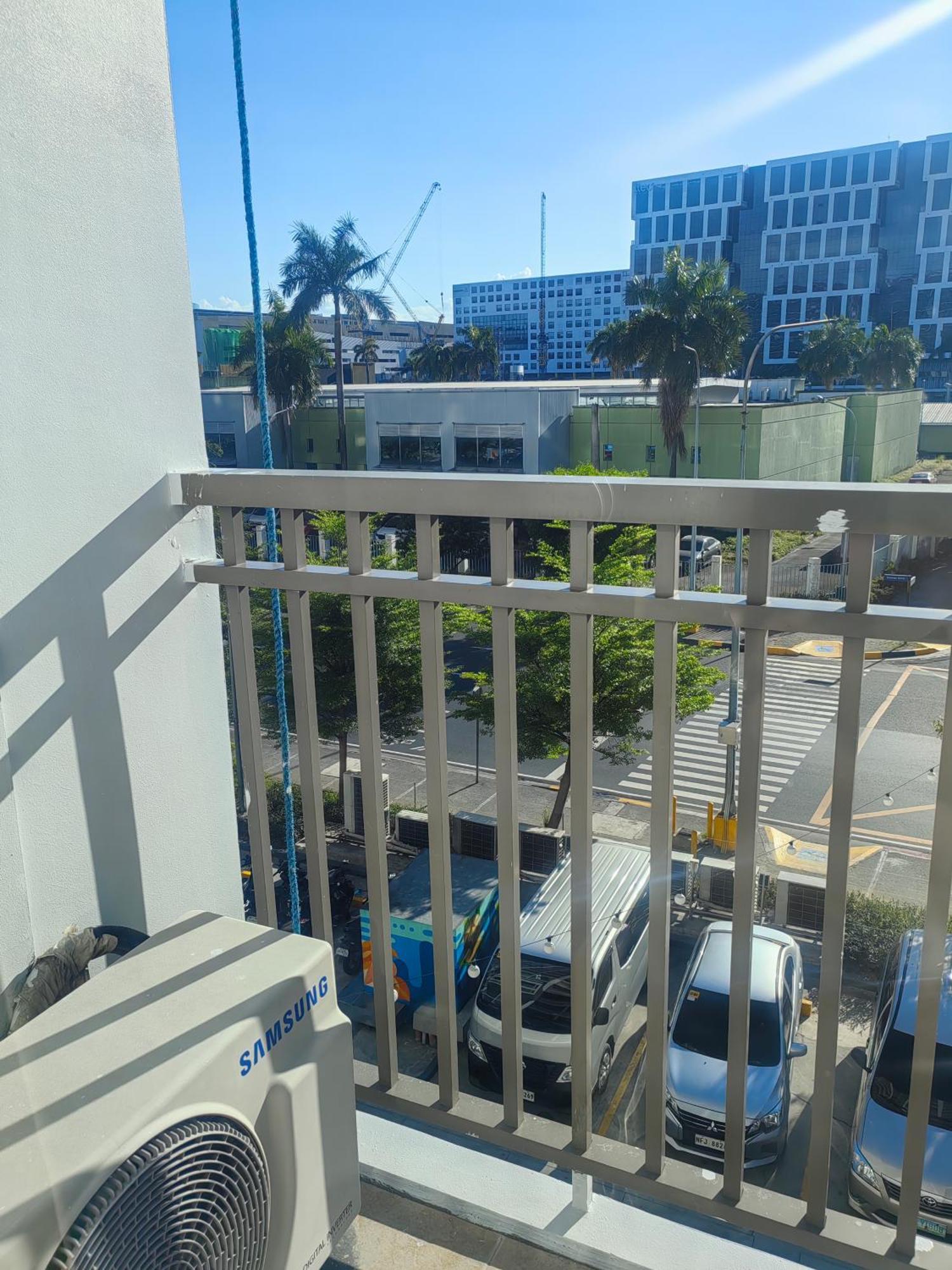 Ahd Staycation Around Moa Apartment Manila