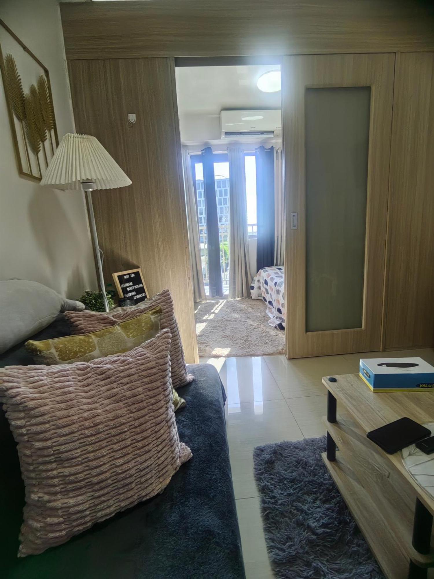 Ahd Staycation Around Moa Manila