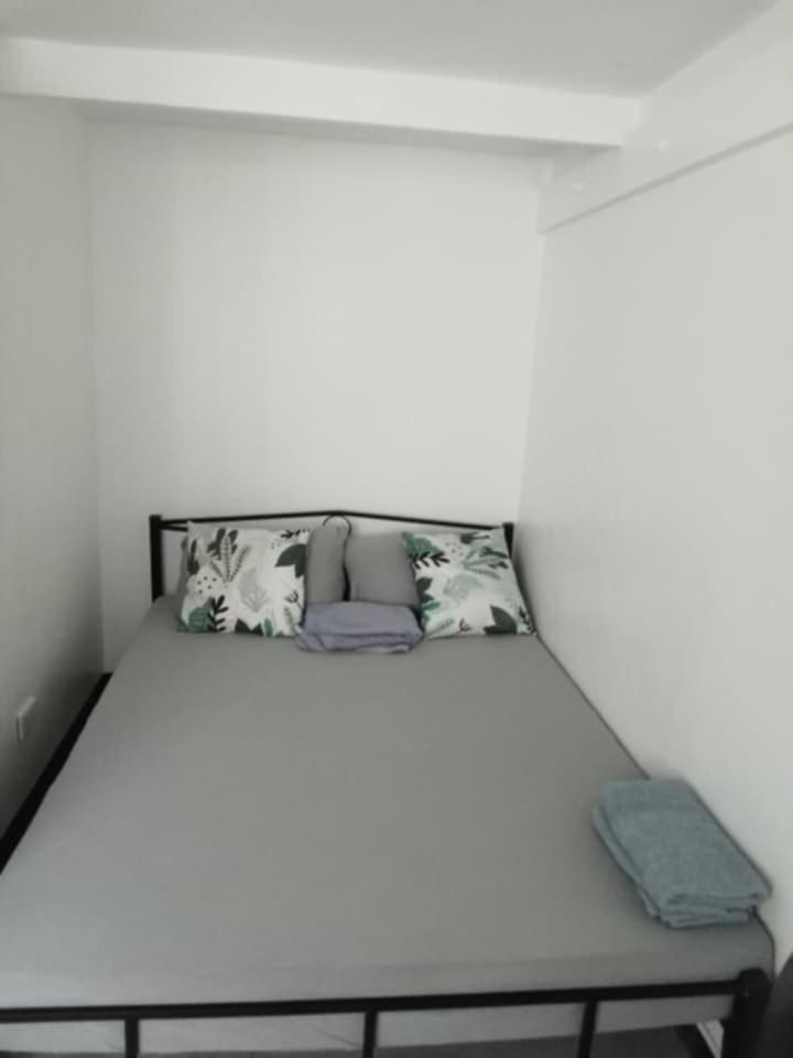 2br Staycation Family Near Naia,smbicutan,bgc