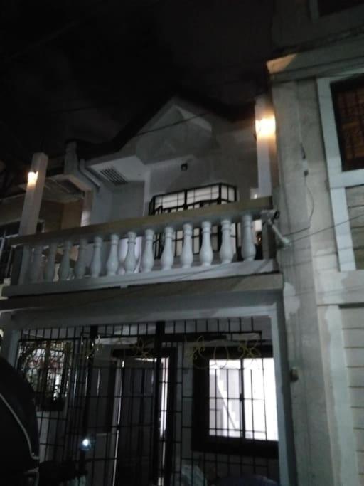 Apartment 2br Staycation Family Near Naia,smbicutan,bgc *