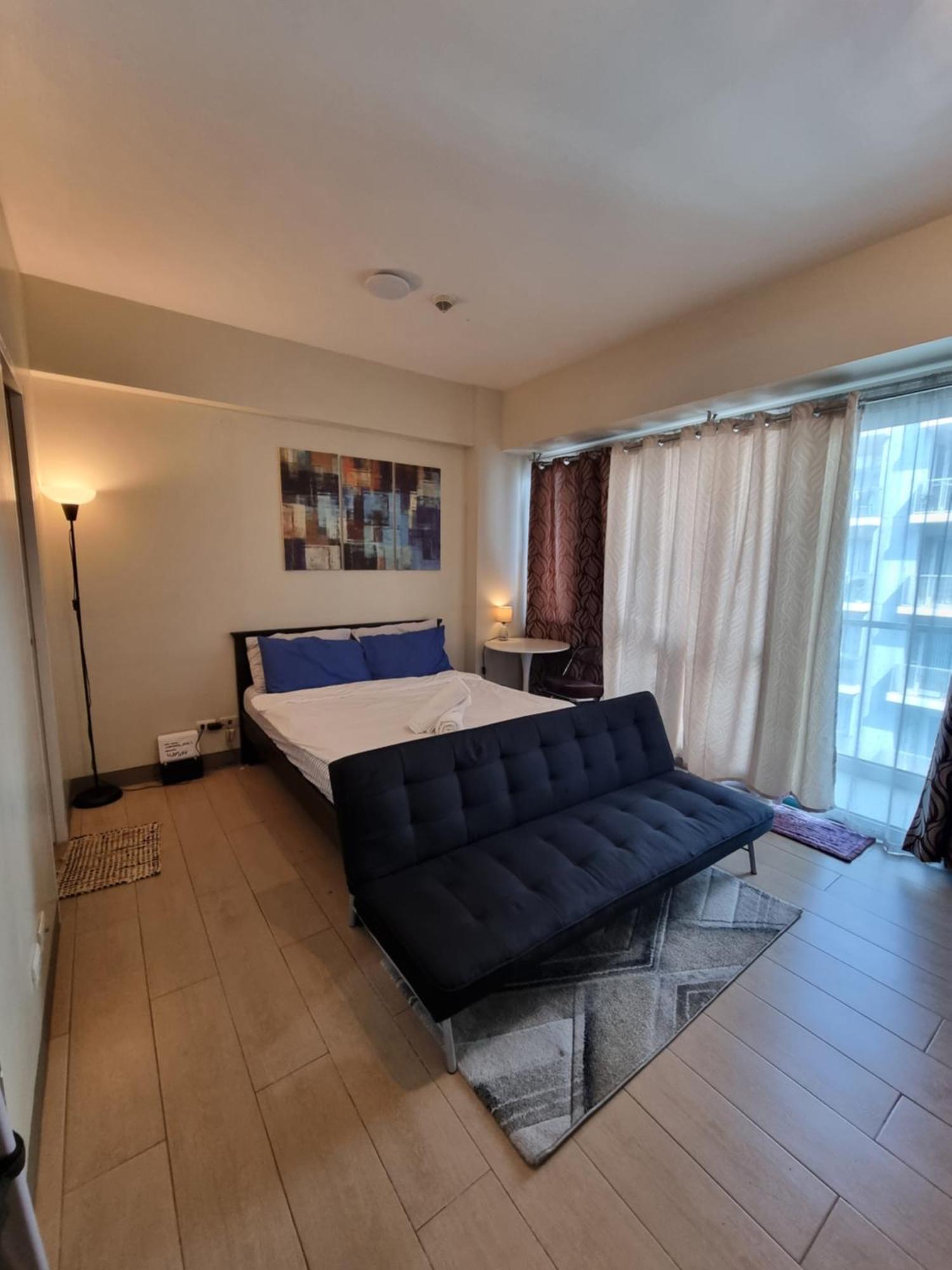 Apartment Palm Tree Near Mnl Airport Terminal 3 By Elr *