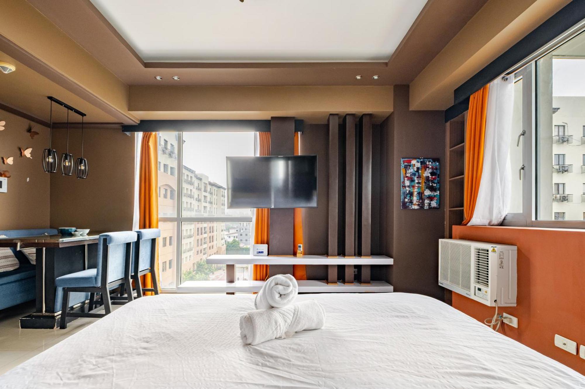 Apartment Modern Infront Of Naia T3 Manila