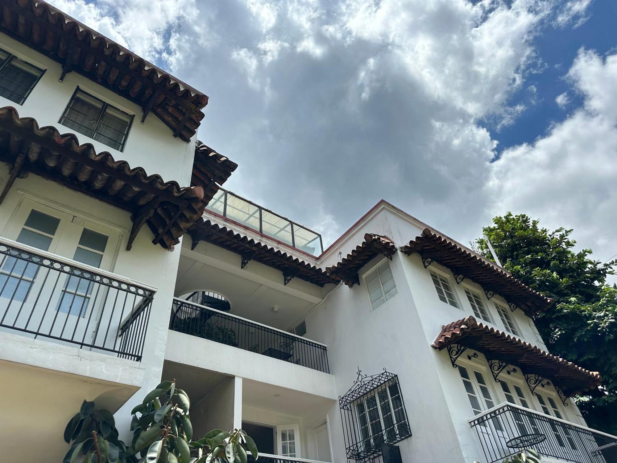 Miranamin Nest Kamantigi - Pet Friendly, Shared Kitchen, Historical Home! Apartment *