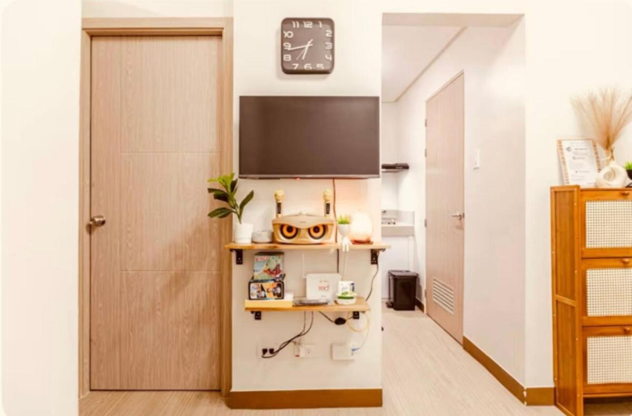 2 Bedroom Trees Residences Netflix Games Karaoke Manila
