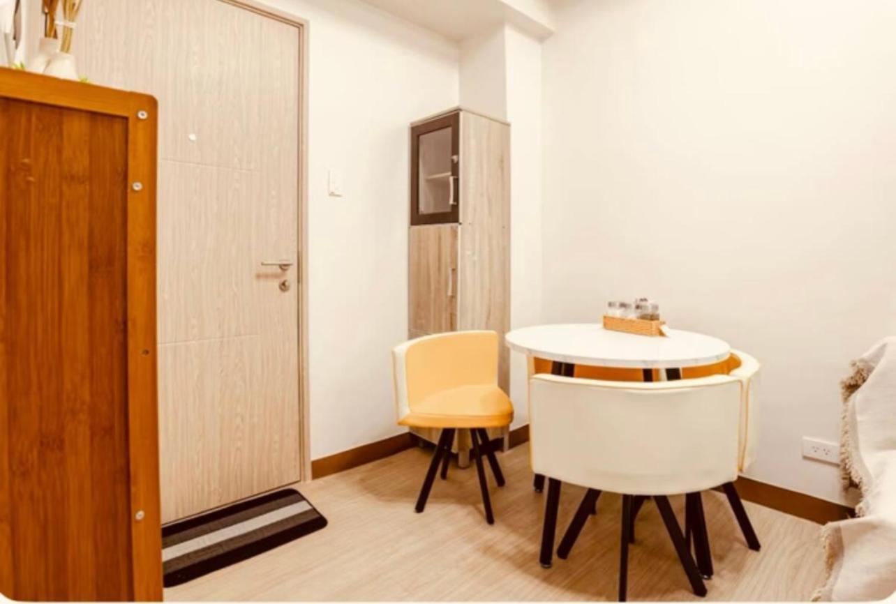 2 Bedroom Trees Residences Netflix Games Karaoke * Manila
