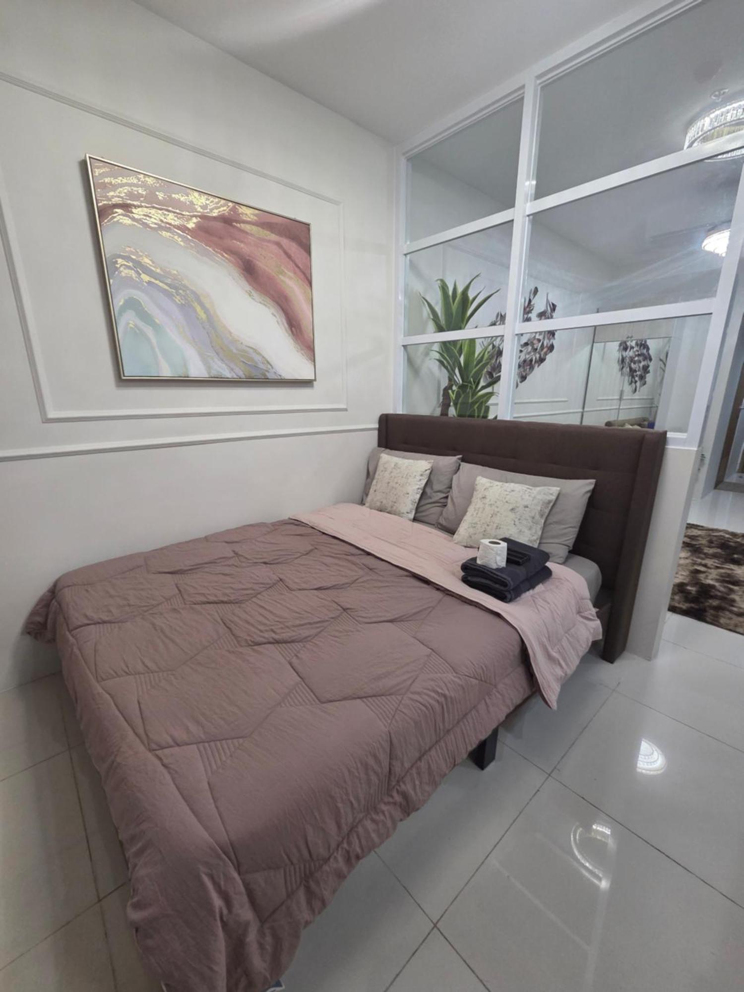 Apartment Cityscape At Shore 3 *