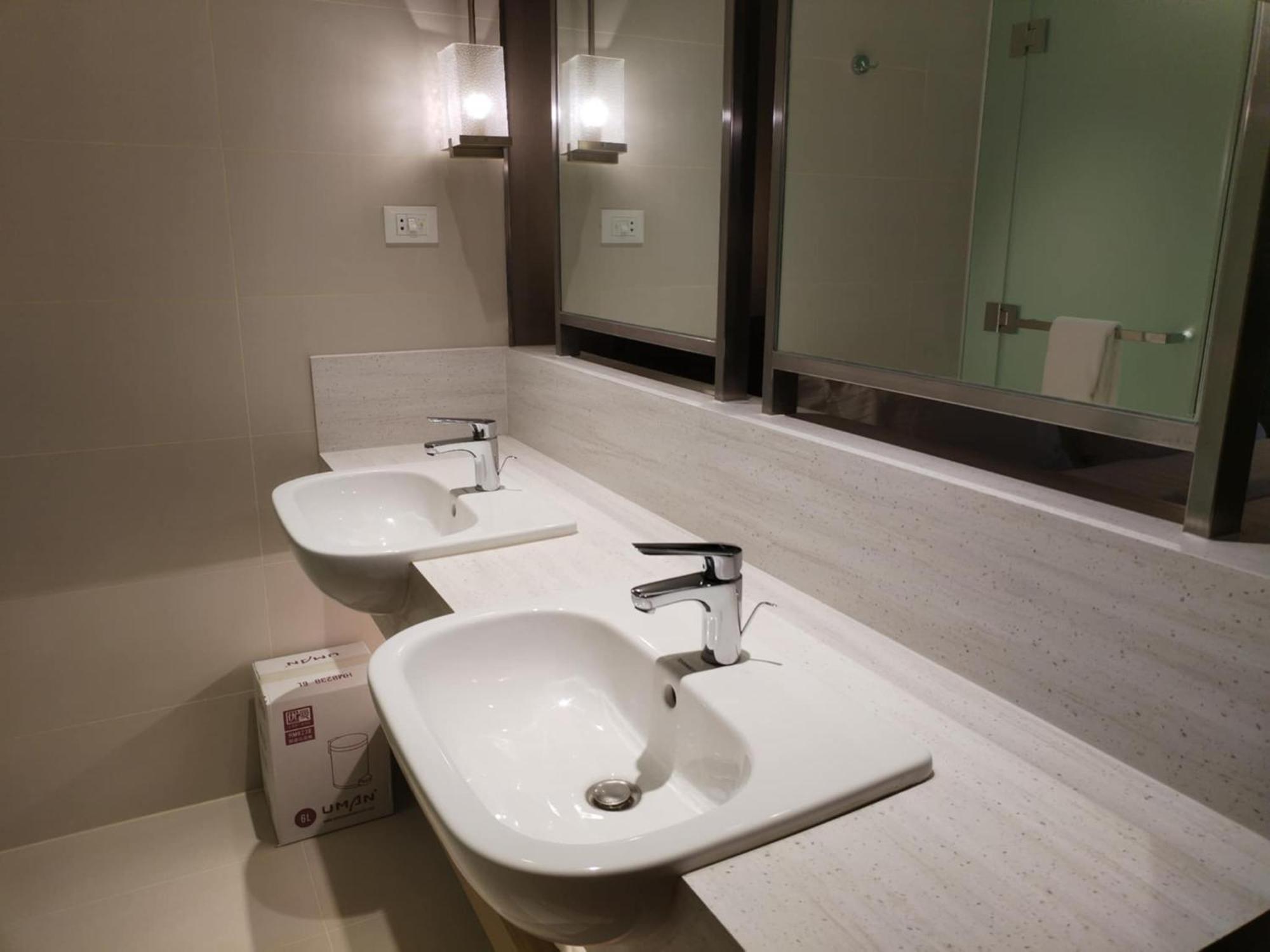 Novotel Residences Manila Luxury With Pool & Gym Access At Acqua 5*
