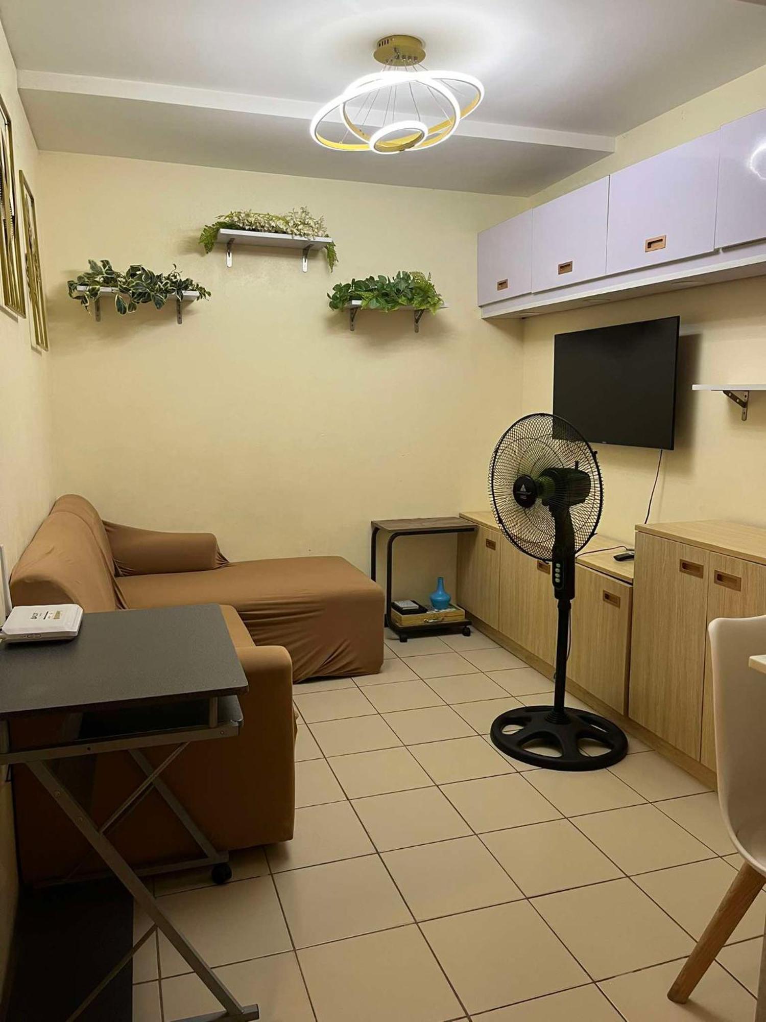 Urban Deca Homes Sm East Pasig Apartment *