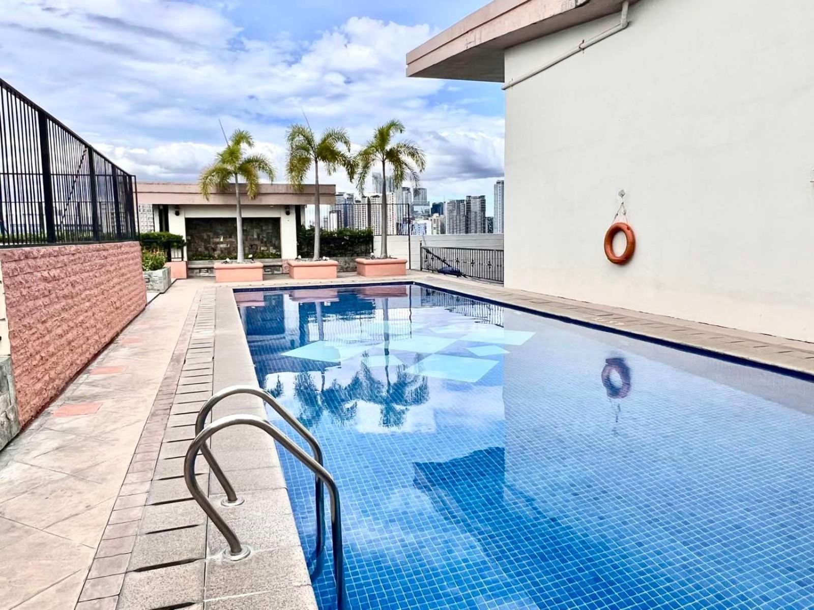 Apartment Heart Of Bgc *
