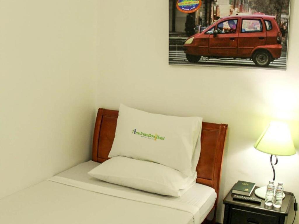 Time Travellers Hotel 2*