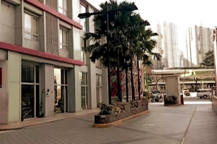 Apartment Cozy Near Bgc And Ortigas With Free Gym & Pool *