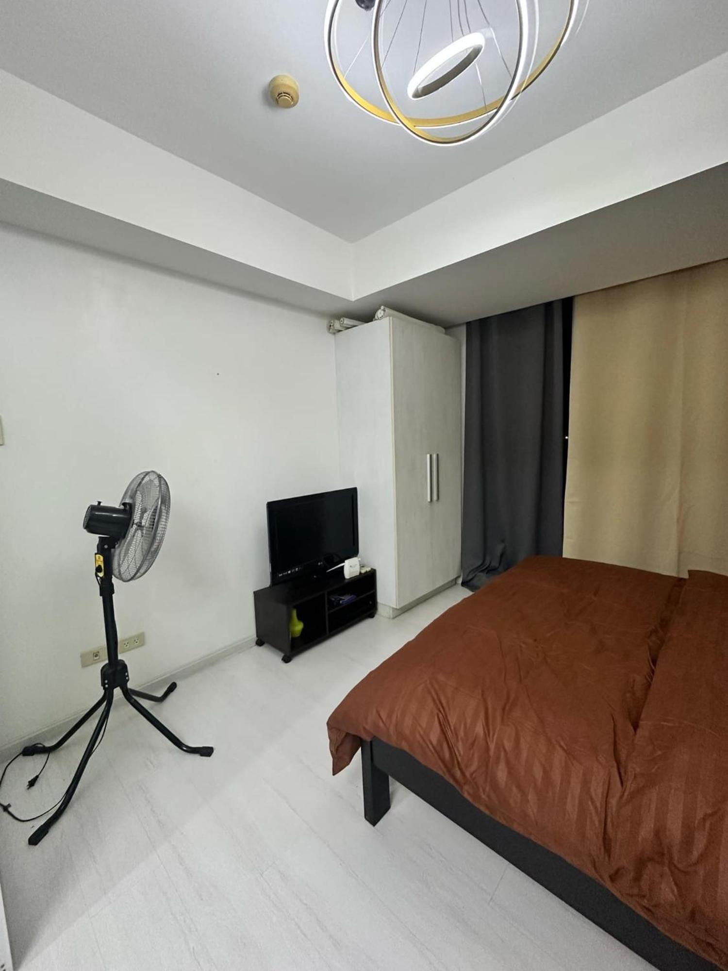 Staycation By Z Aparthotel Manila