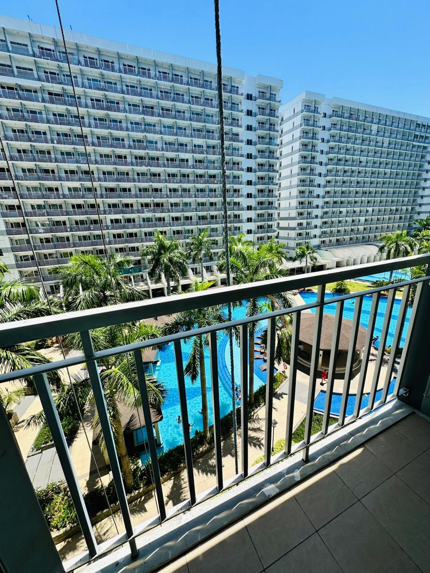 Shell Residences Prime Moa/jo Alano * Manila