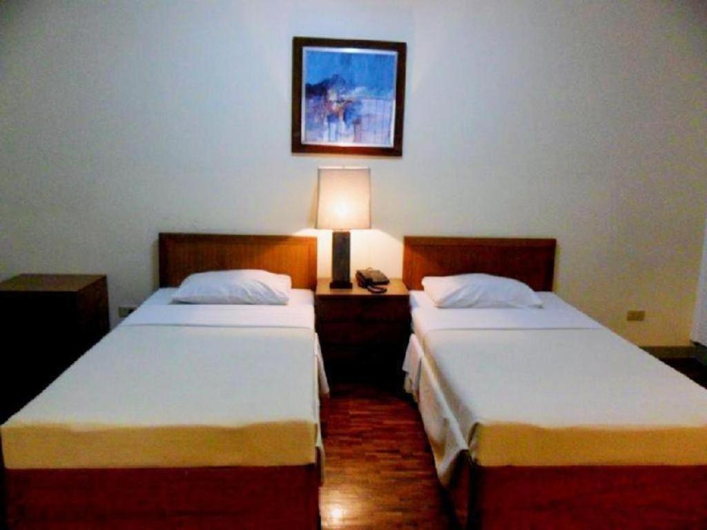 Hotel Amorsolo Mansion Manila