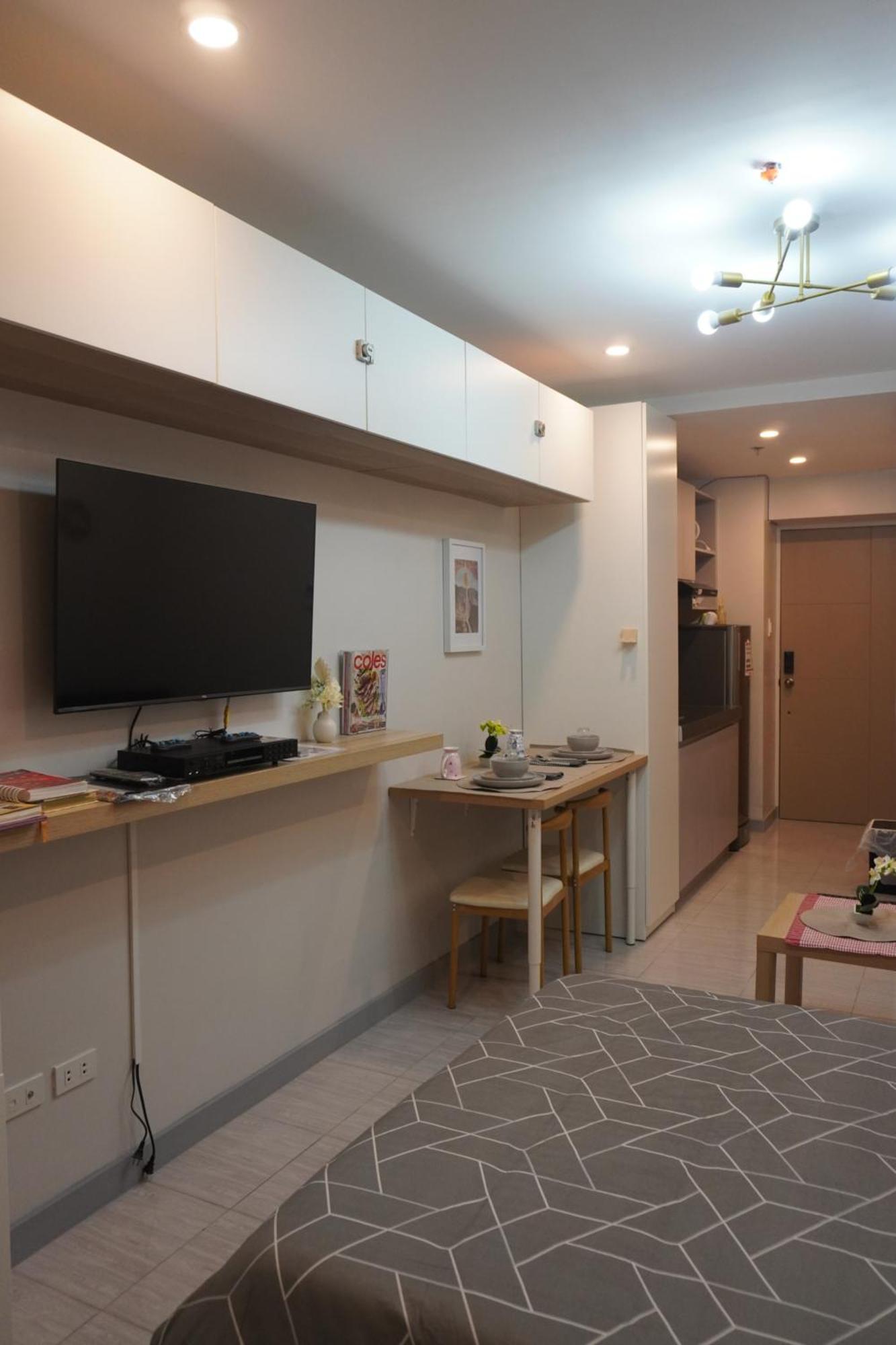 Condo-hotel Quezon City- Pool View 4* Quezon City