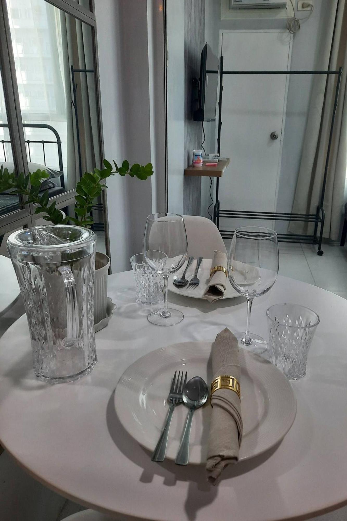 Relax In Style With Fast Wifi Netflix Manila