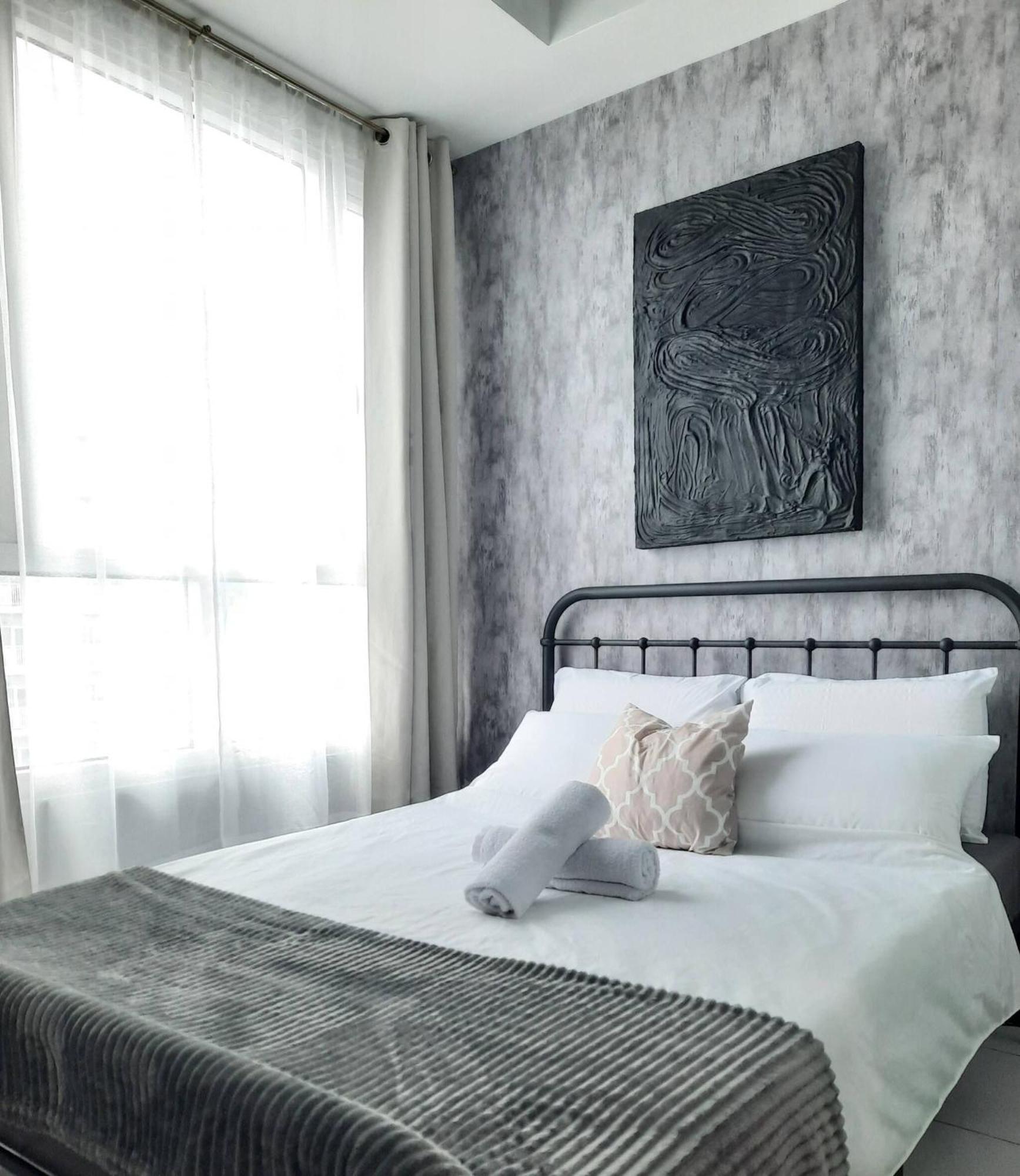 Relax In Style With Fast Wifi Netflix Manila