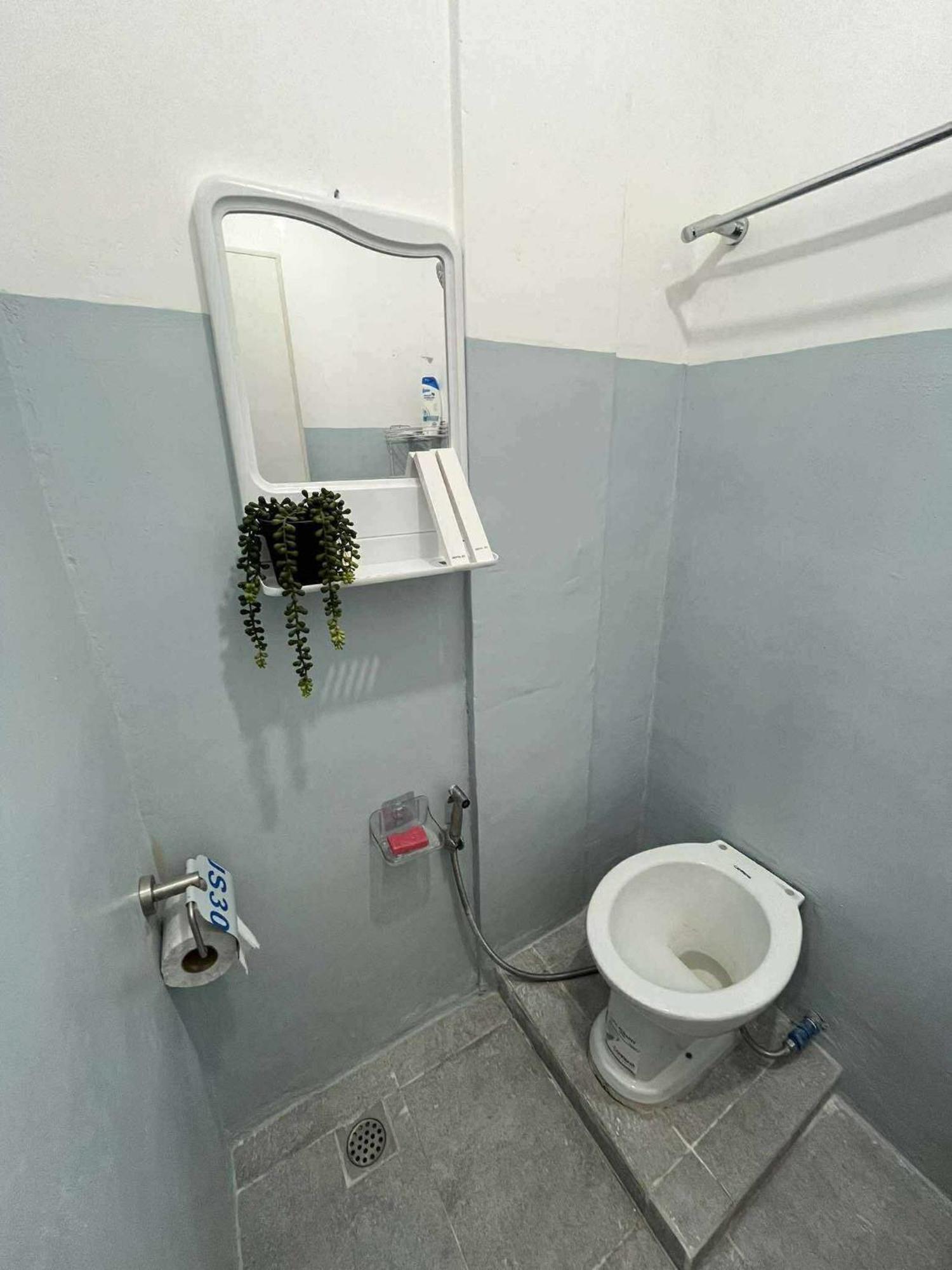Rj In Cubao & Transient In Napico Pasig Guest house
